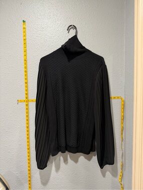 White House Black Market Black Pleated Sleeve Turtleneck Sweater Size L